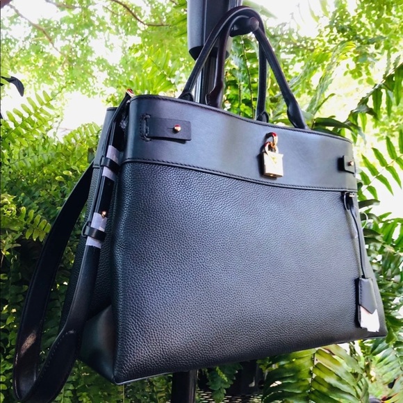 MK Gramercy - Picture 1 of 2